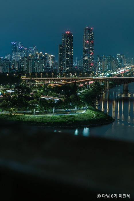 達月峰公園俯瞰漢江城市夜景