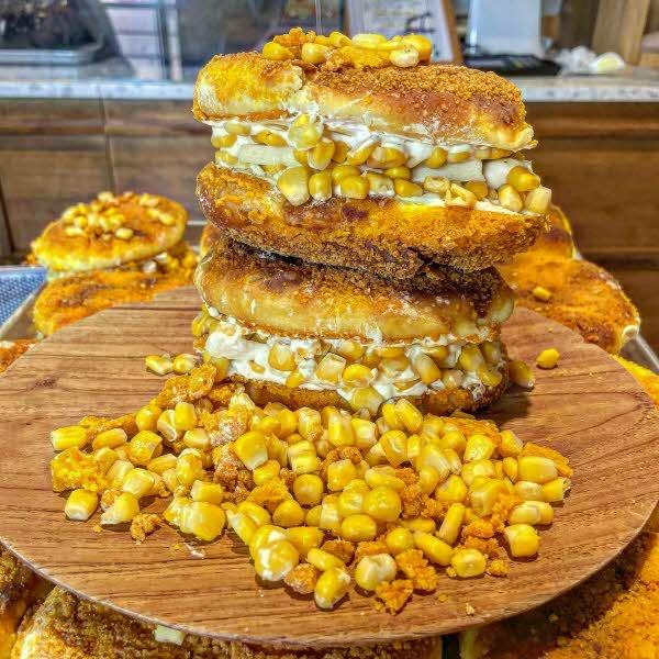 感動玉米猛瑪麵包 鹹甜好滋味 首爾望遠咖啡廳